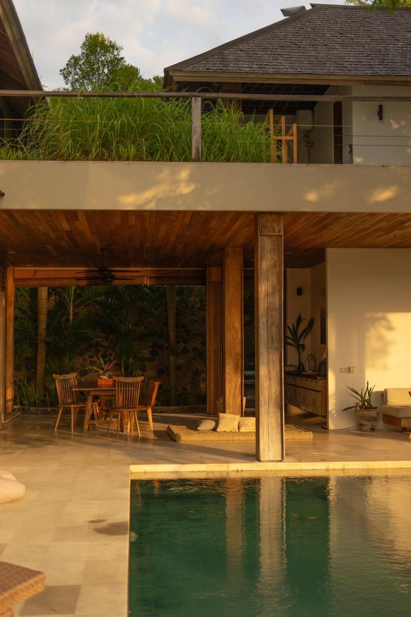 Villa Sorgas Kuta  Esterno foto